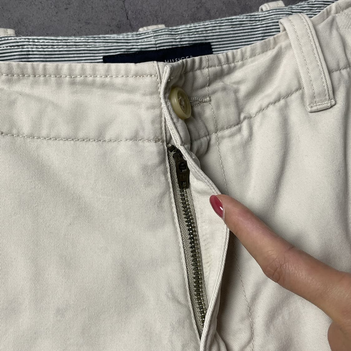 TOMMY HILFIGER 토미힐피거 아이보리 카고 하프팬츠 A01083 상품이미지3