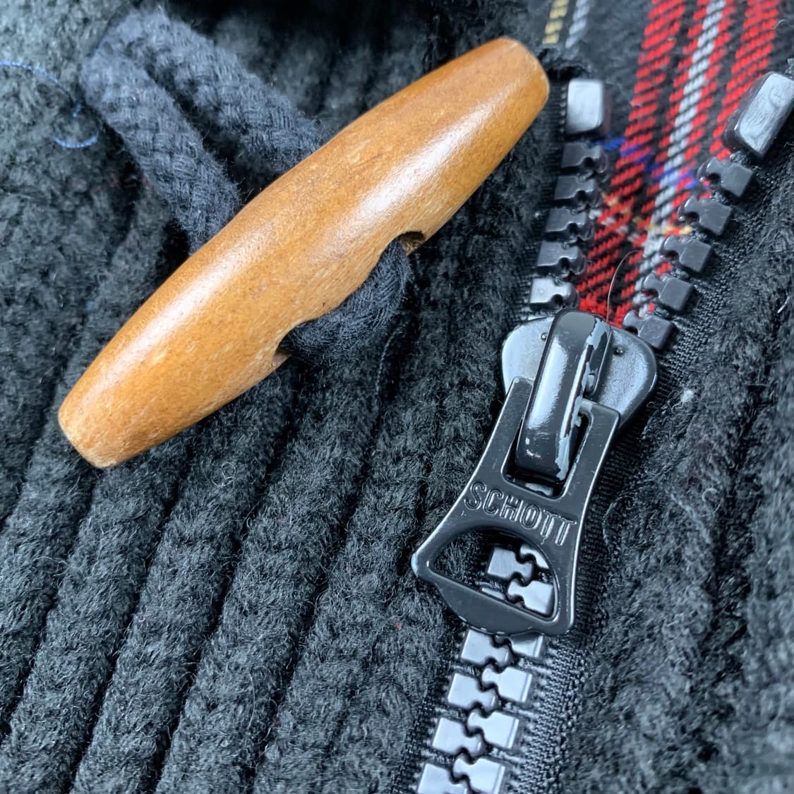 쇼트 토글 버튼 니트집업 블랙 상품이미지5