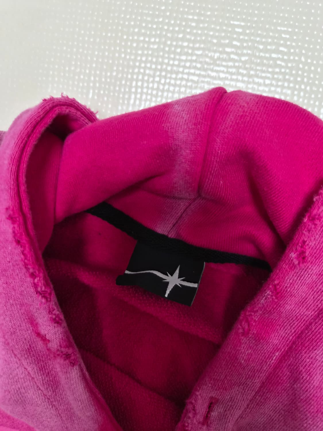 틸던 후드티 상품이미지2