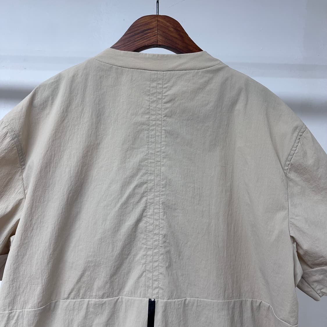 베네통 23s 여성 반팔 우븐 크롭 자켓 L (100) 여름자켓 J34 상품이미지6