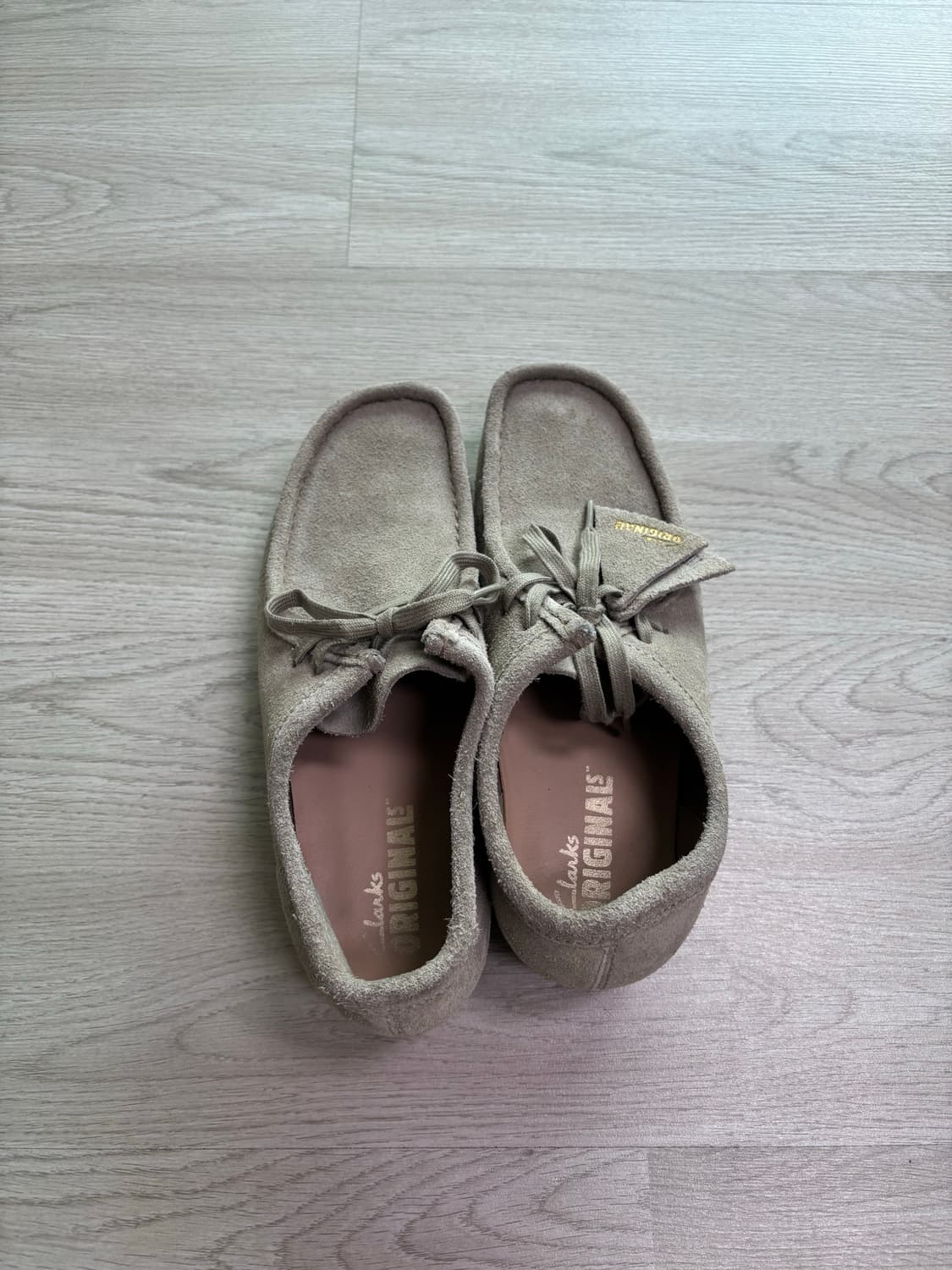 클락스 왈라비 페일 그레이 uk7.5 size260 상품이미지2