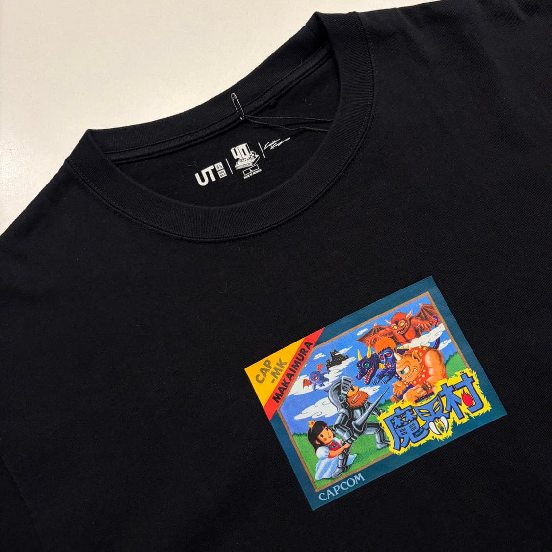 [L] 유니클로 UT 마계촌 반팔 티셔츠 블랙 C448 상품이미지3