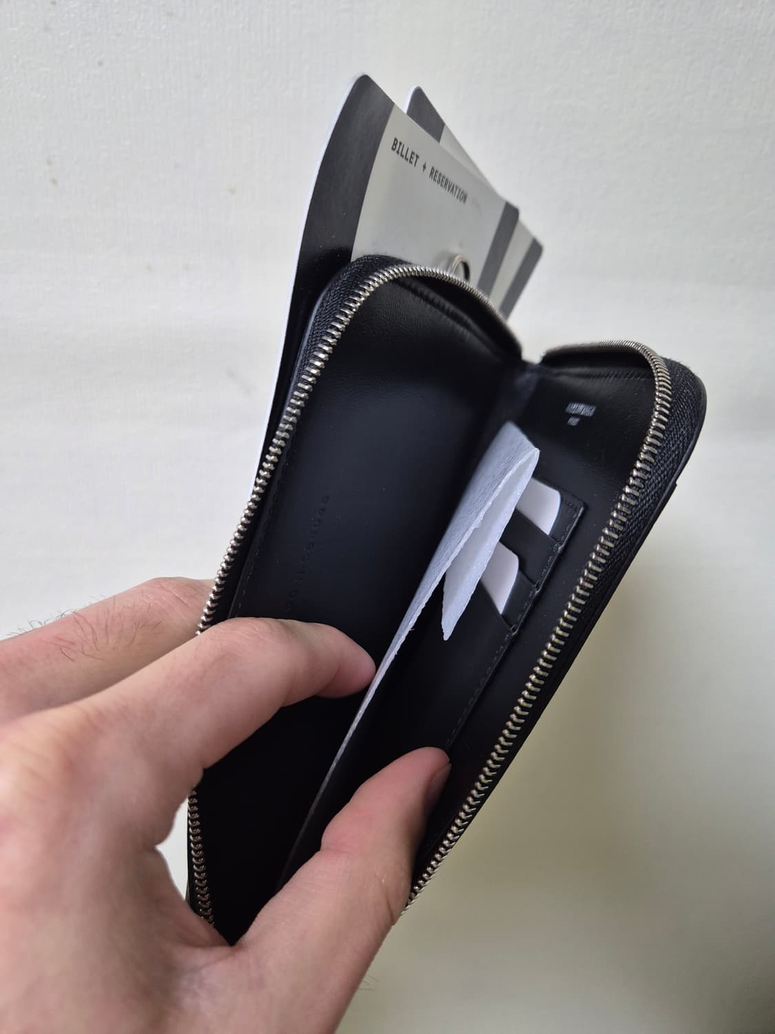 발렌시아가 여권 페스포트 폰 홀더 블랙 상품이미지4