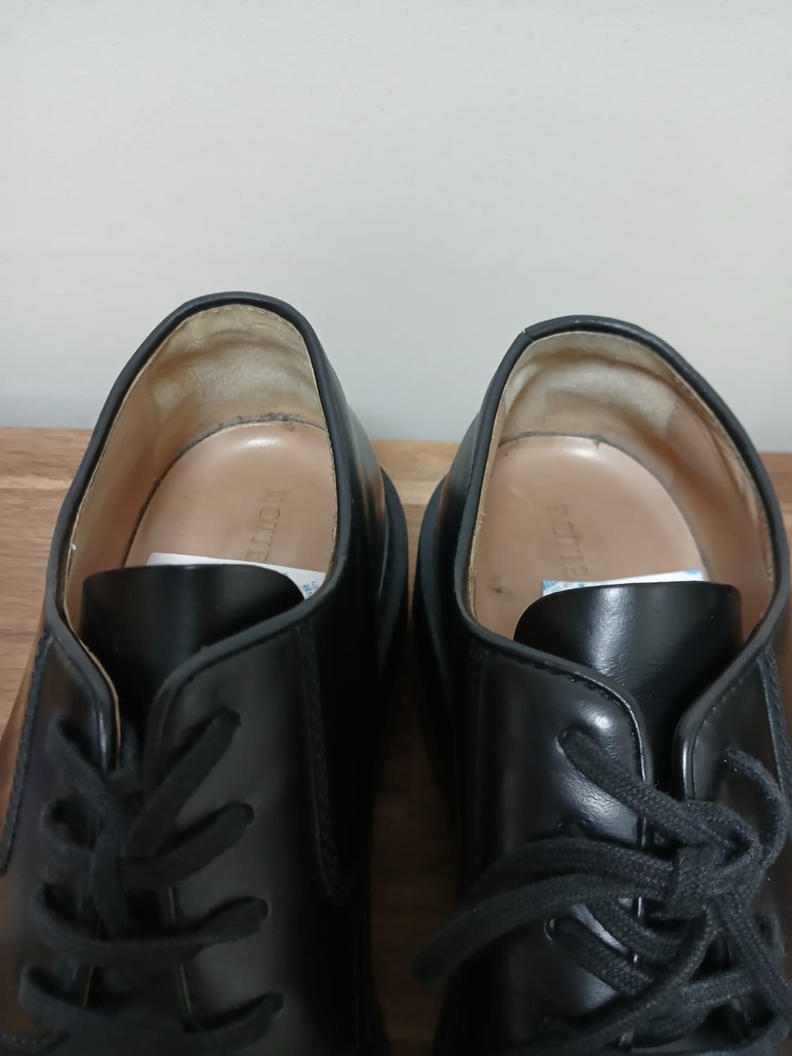 보테가 베네타 아이스솔 더비 42 상품이미지3