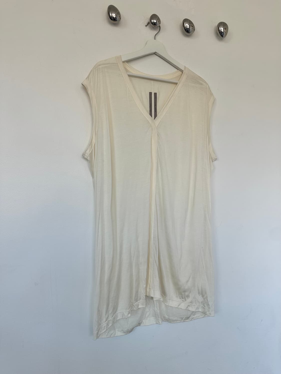 릭오웬스 2017 실크 오버핏 슬리브리스 밀크 상품이미지2