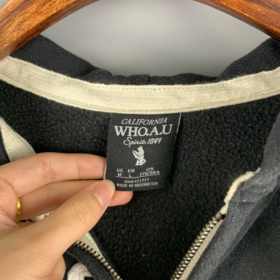 후아유 y2k 와투케 블랙 후드집업 상품이미지7