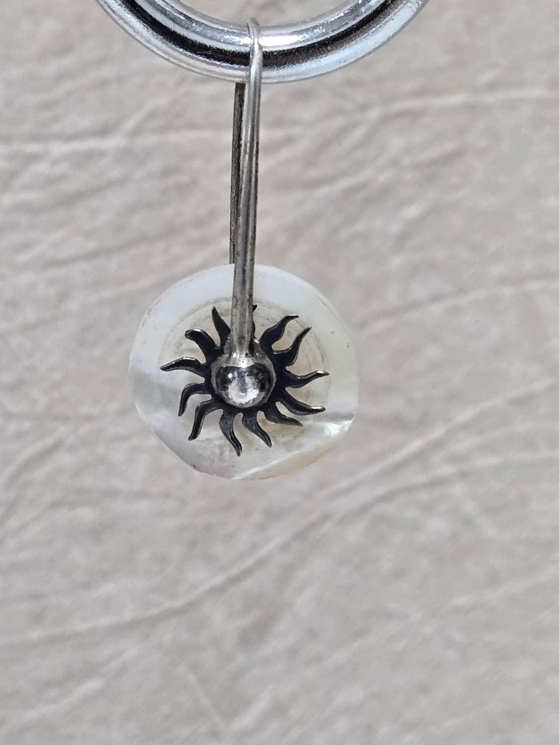 남미 빈티지 실버 × 자개 선(Sun) 모티브 드롭 이어링 상품이미지6