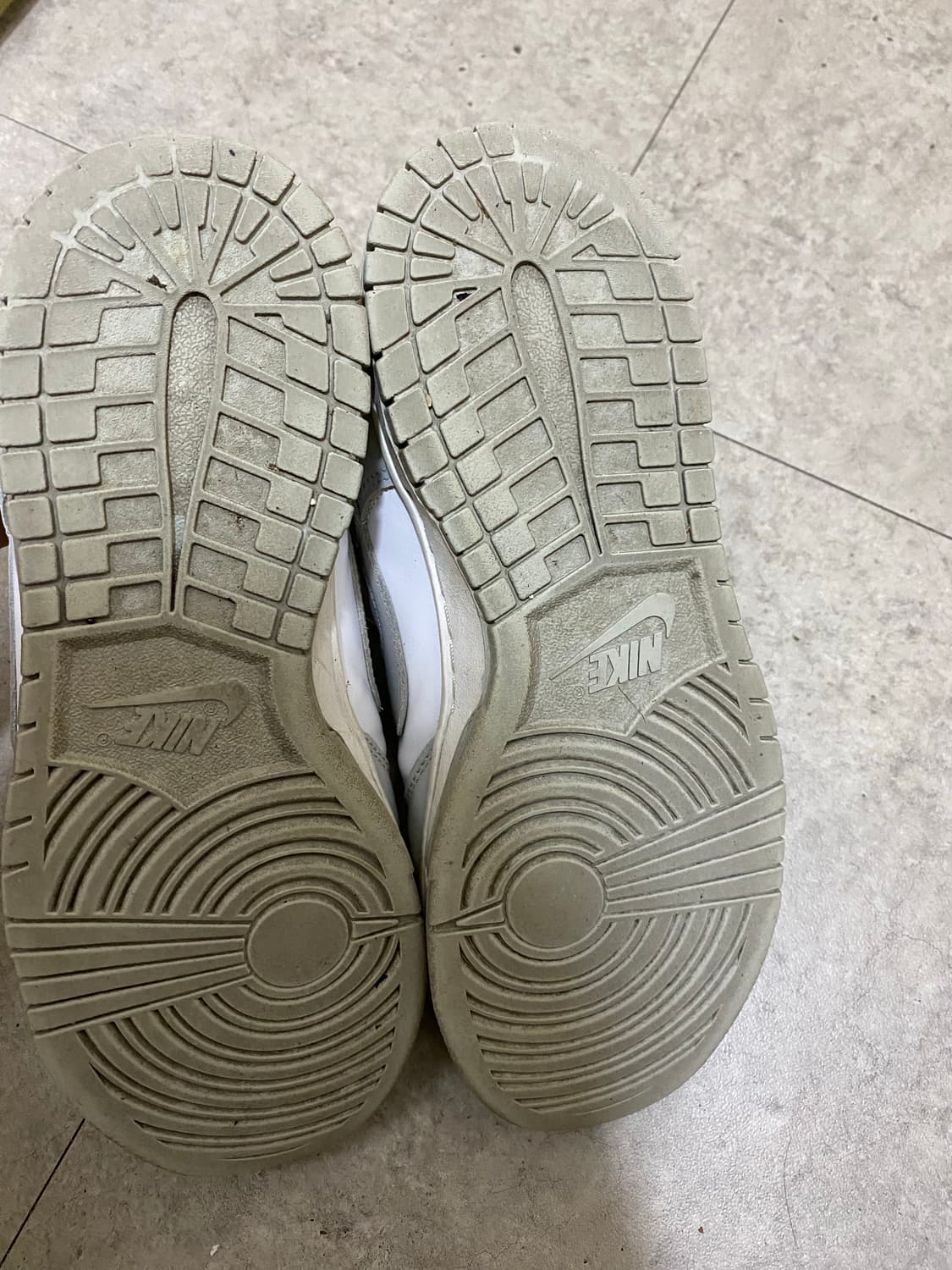 나이키 덩크 로우 레트로 그레이 포그 265 상품이미지5