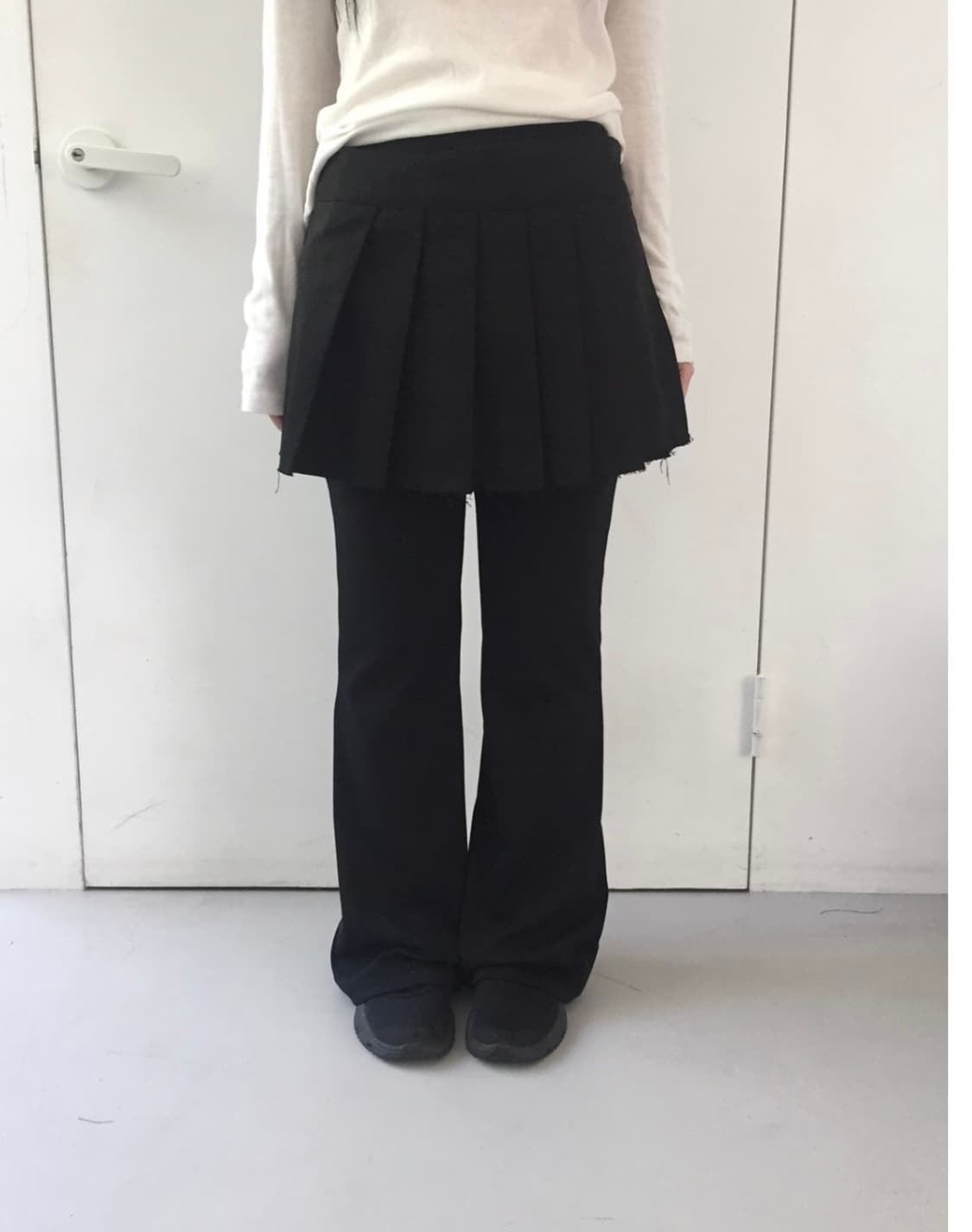 layered pleats mini skirt 블랙 상품이미지1