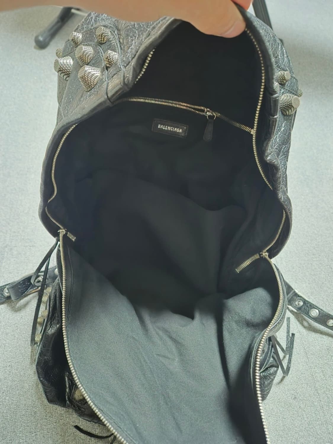 발렌시아가 르카골 백팩 상품이미지6