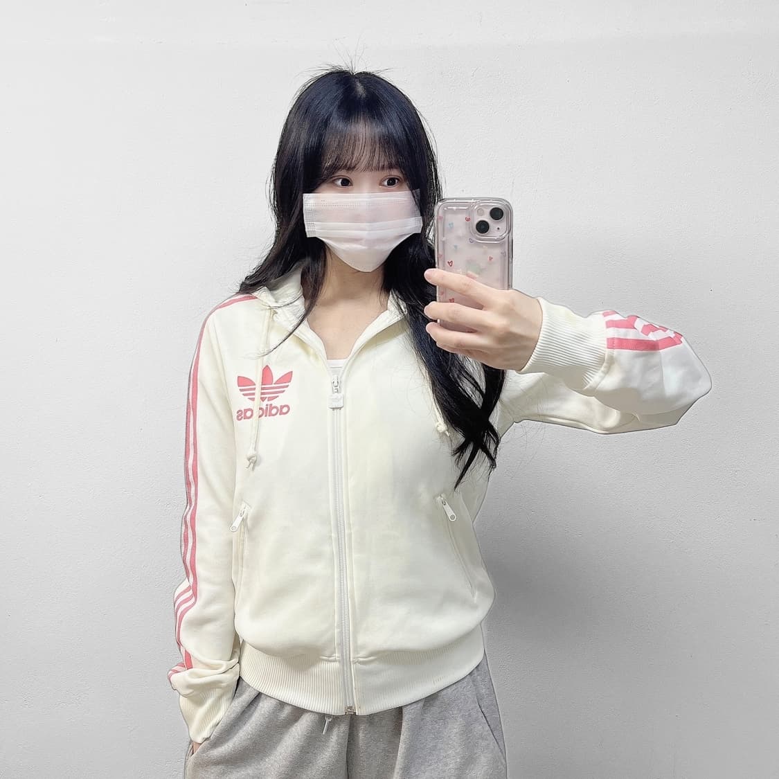 아디다스 화이트 핑크 후드플락 트랙 후드집업 상품이미지1