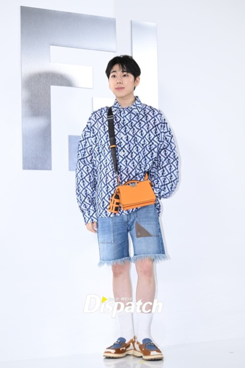 펜디 셔츠 팝니다. (105~110)
(새거라고 해도 무방함) 상품이미지5