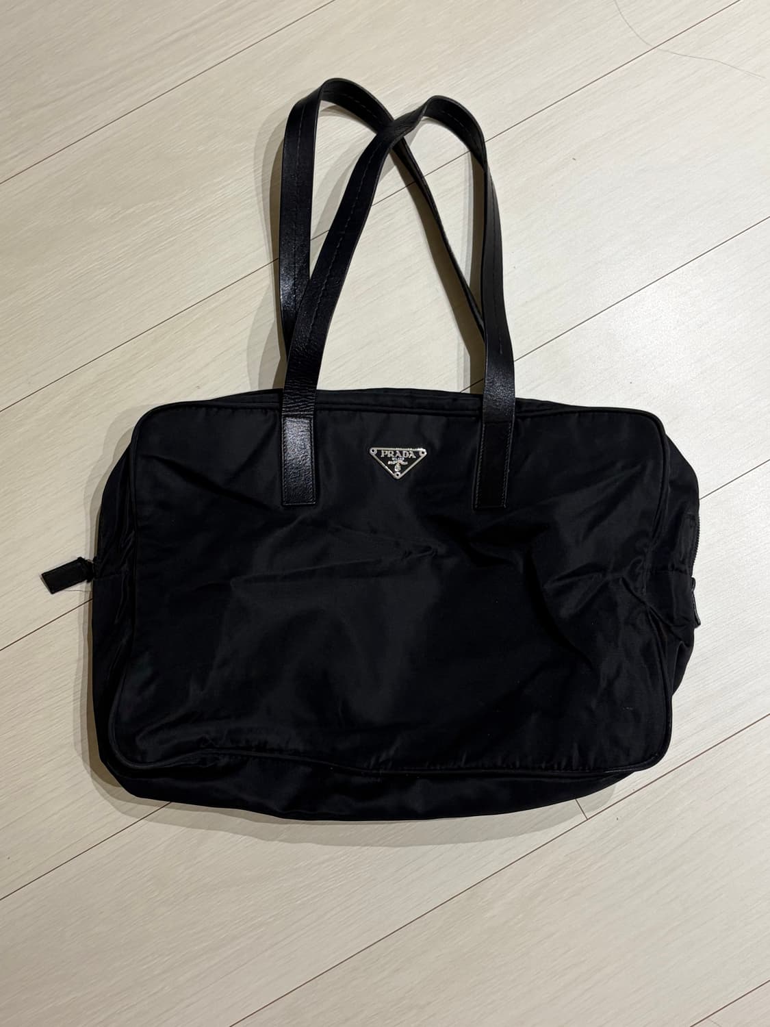 프라다 나일론 숄더 백 상품이미지1