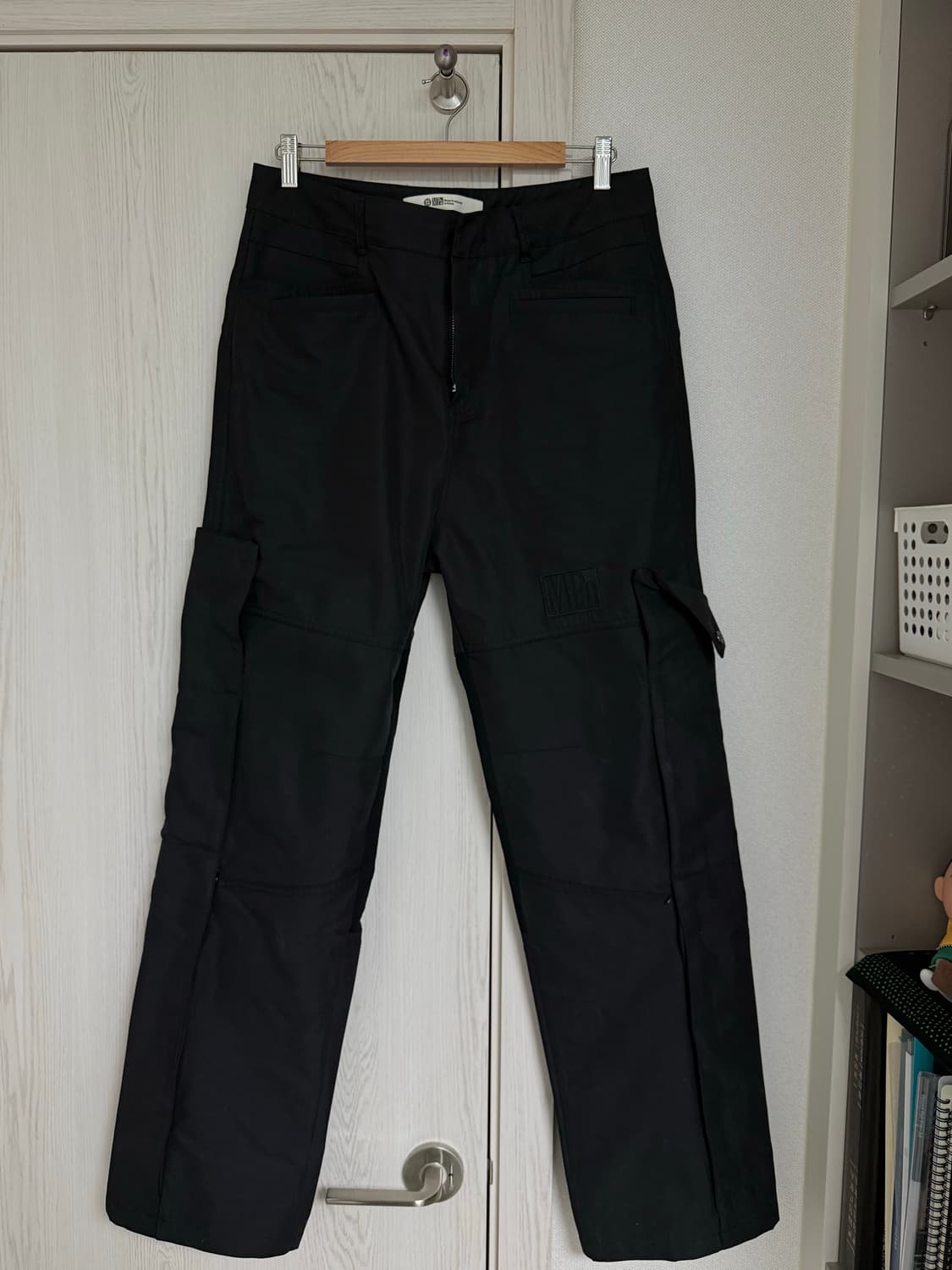 플라스틱프로덕트 - MPa MULTI PANEL CARGO PANTS 상품이미지1
