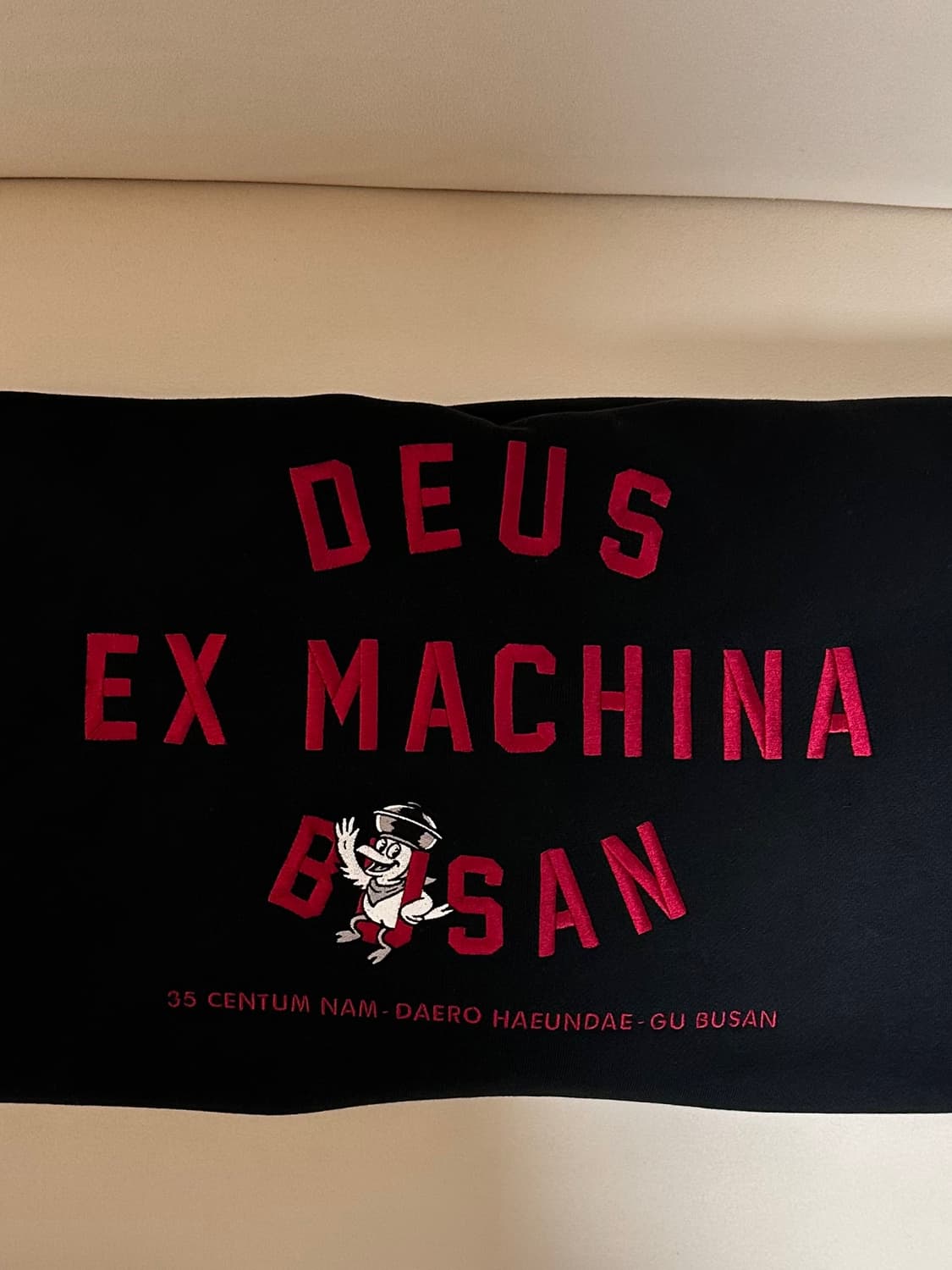 데우스 부산 후드집업 상품이미지3