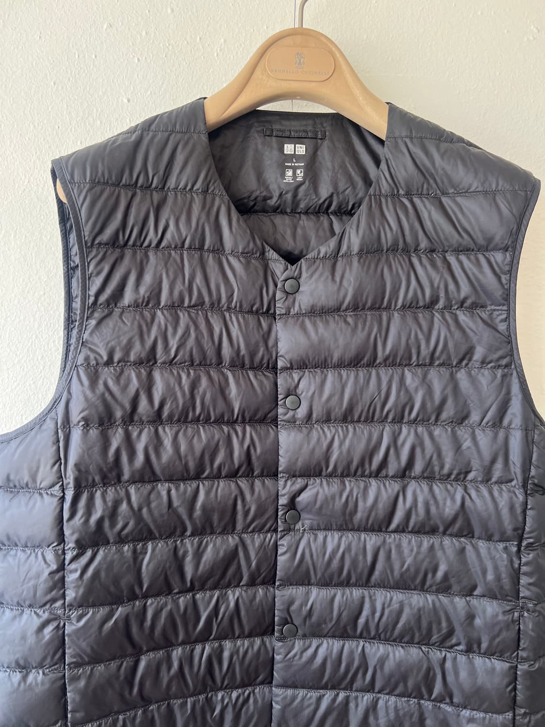 유니클로 남성 블랙 다운패딩조끼 이너패딩조끼 상품이미지1