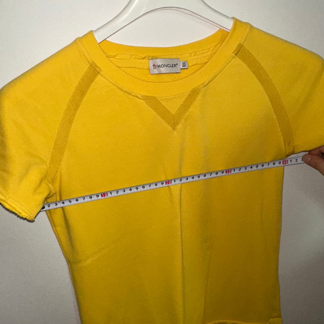 moncler women’s yellow raglan short slee 상품이미지5