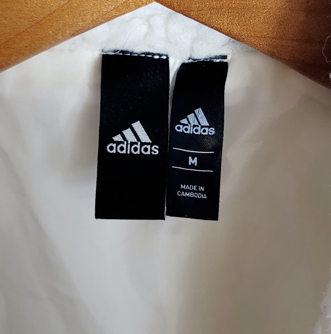 아디다스(남여공용) 양털 후리스자켓 판매 상품이미지8