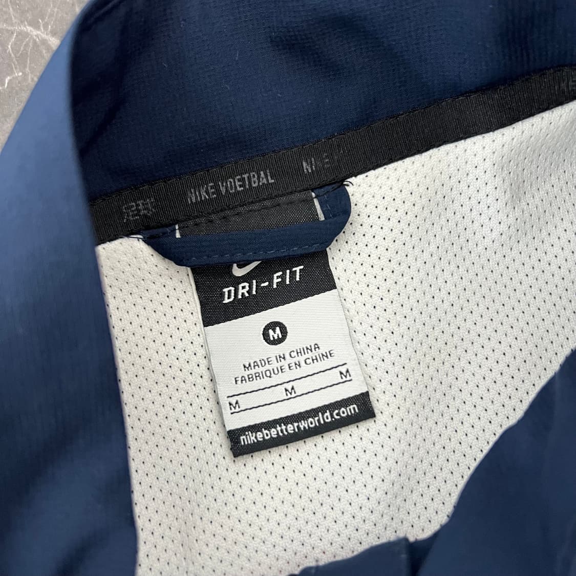 나이키 스우시 프랑스 국대 바람막이 자켓 상품이미지4