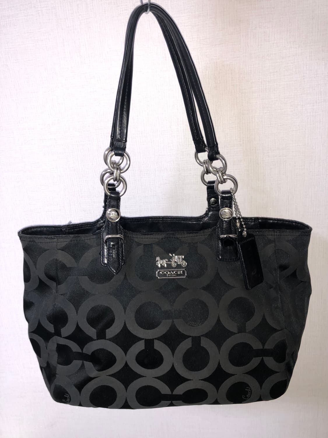 코치 블랙 시그니처 숄더백 상품이미지5