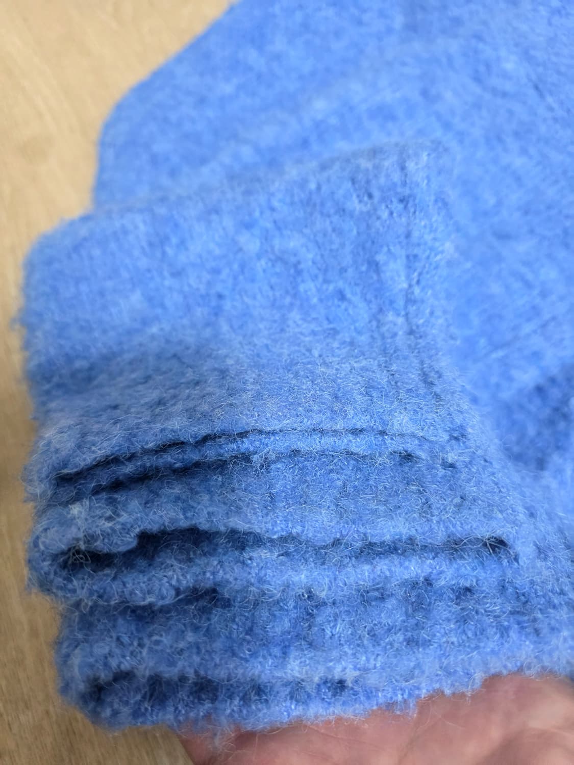 무신사스탠다드 여성 부클 라운드넥 니트 M 상품이미지6