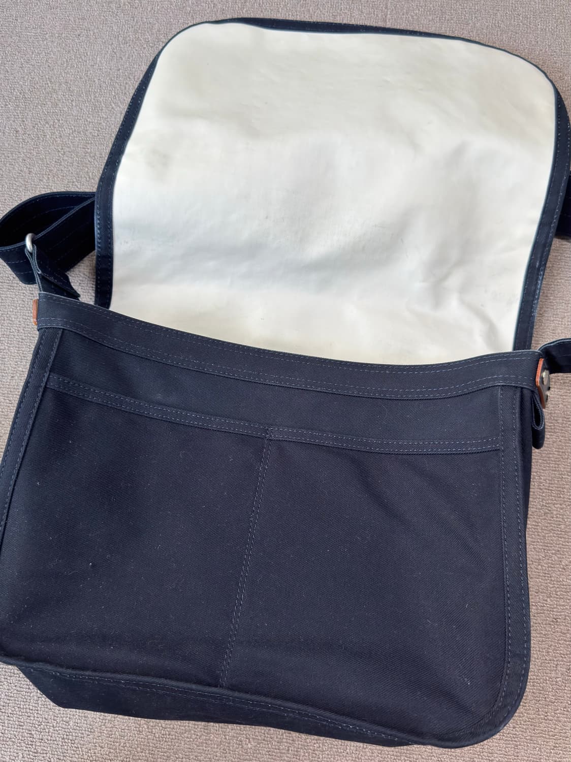 포터 네이키드 숄더백 네이비 라지 상품이미지3