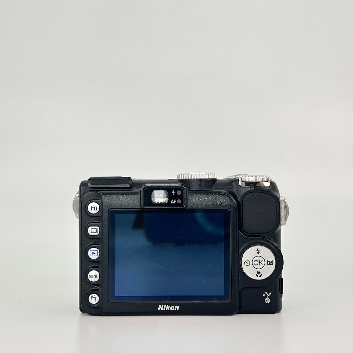 니콘 쿨픽스 Nikon COOLPIX P5000 블랙 상품이미지2