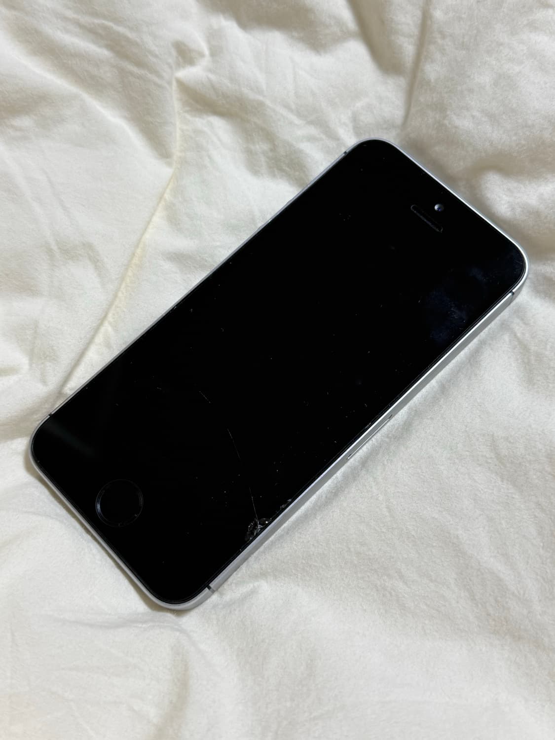 아이폰 se 스페이스그레이 32gb 상품이미지2