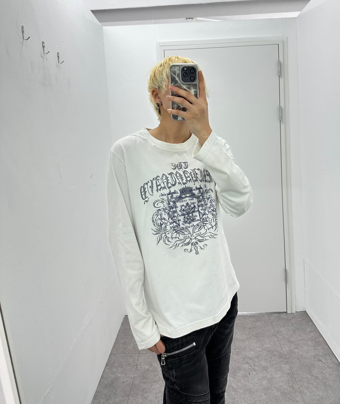 A.2.P JEANS gothic lettering long sleeve 상품이미지1