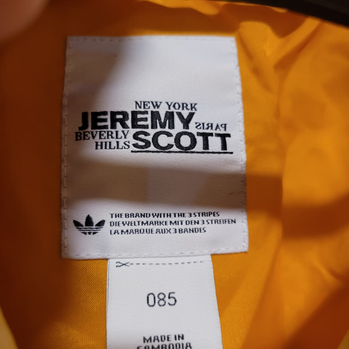 아디다스 제레미스캇 네온 카모 패딩 85 상품이미지7