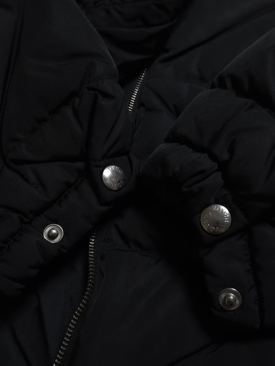 [L] 프라다 리나일론 퀄팅 패딩 블랙(SGB803) 상품이미지5