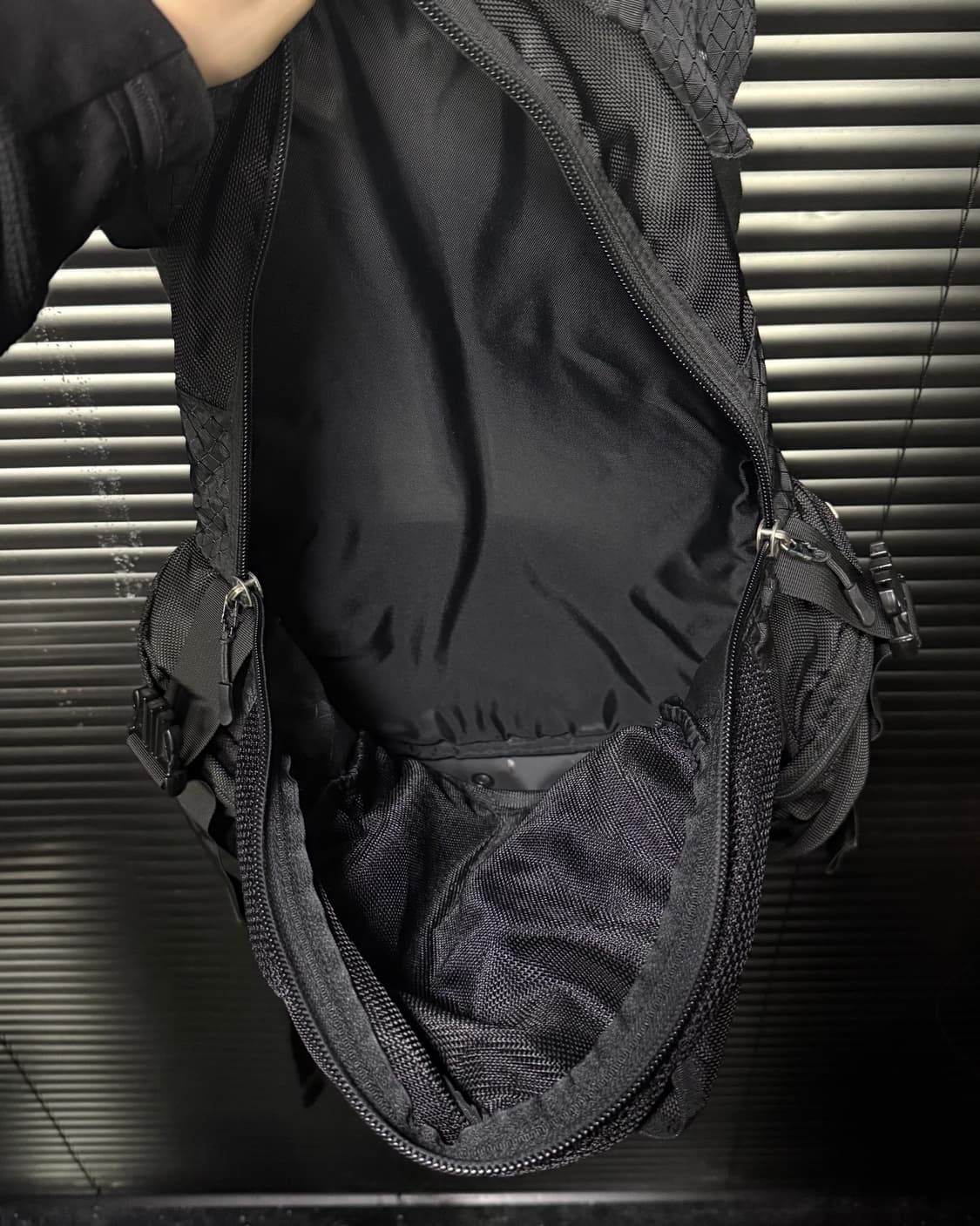 오클리 아이콘 블랙 검정 고프코어 백팩 가방 모터사이클 자전거 펑크 학교 상품이미지7