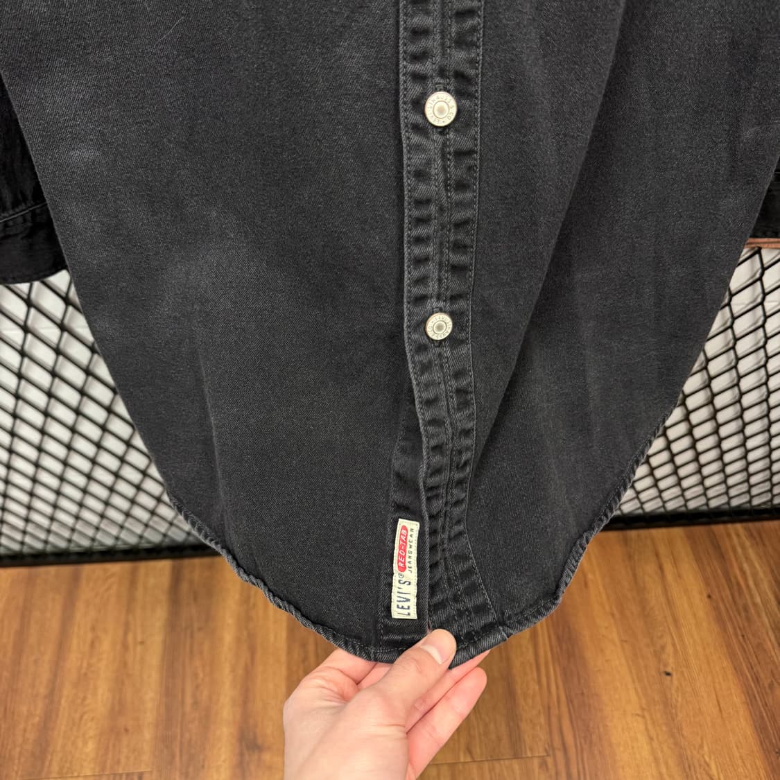 00s 리바이스 레드탭 데님 셔츠 전면 투포켓 포인트 흑청 상품이미지5