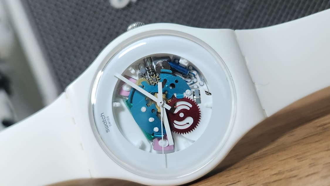 # 스와치 스켈레톤 투명 다이얼 뉴젠트 시계 급처 상품이미지6