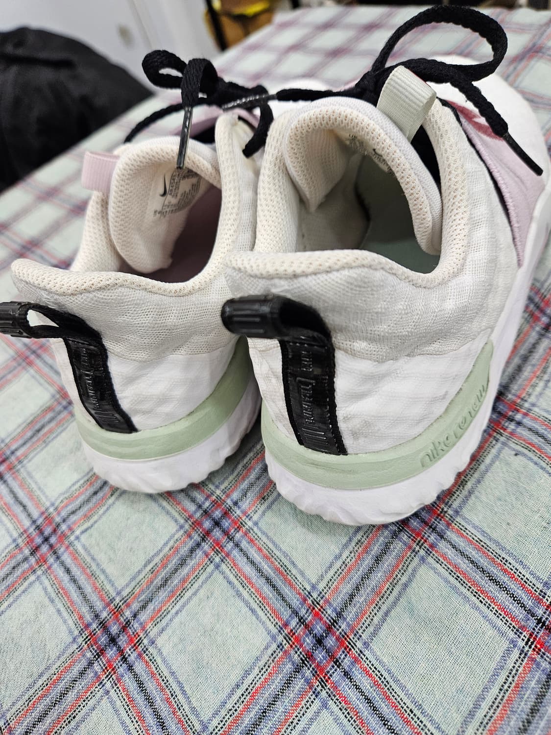 나이키 리뉴 인시즌 TR9   US6 상품이미지5