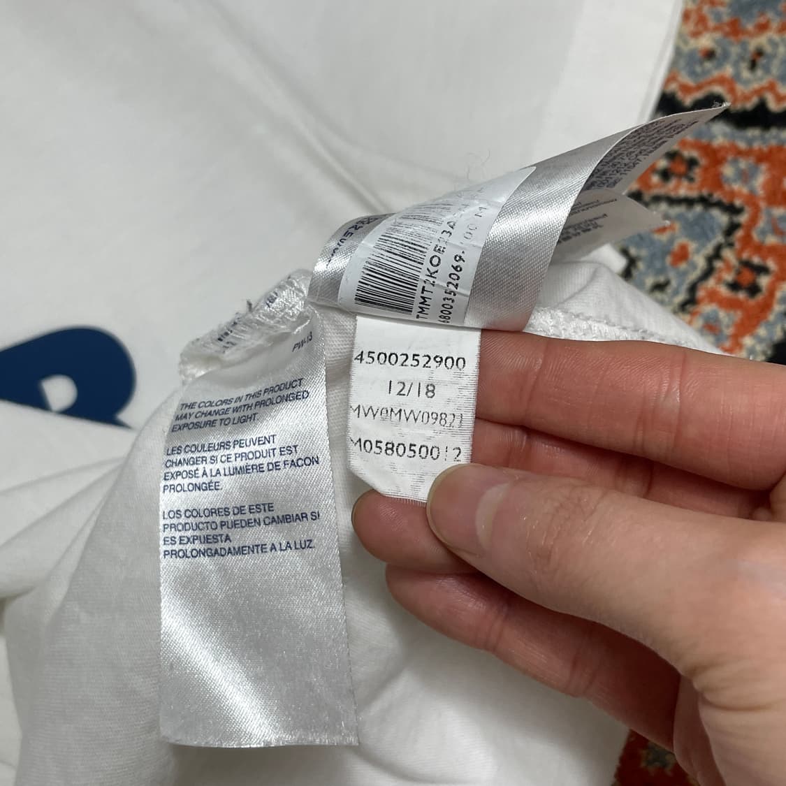 타미힐피거 스펠로고 화이트 반팔티셔츠 남성M 상품이미지7