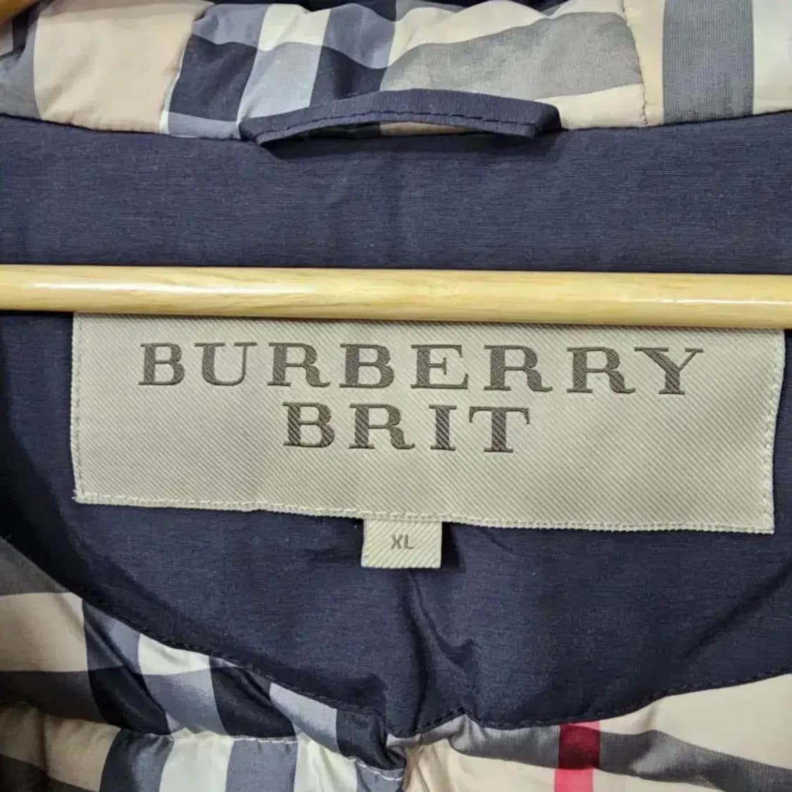 버버리 브릿 여성 패딩 코트 블랙 ~66 상품이미지7