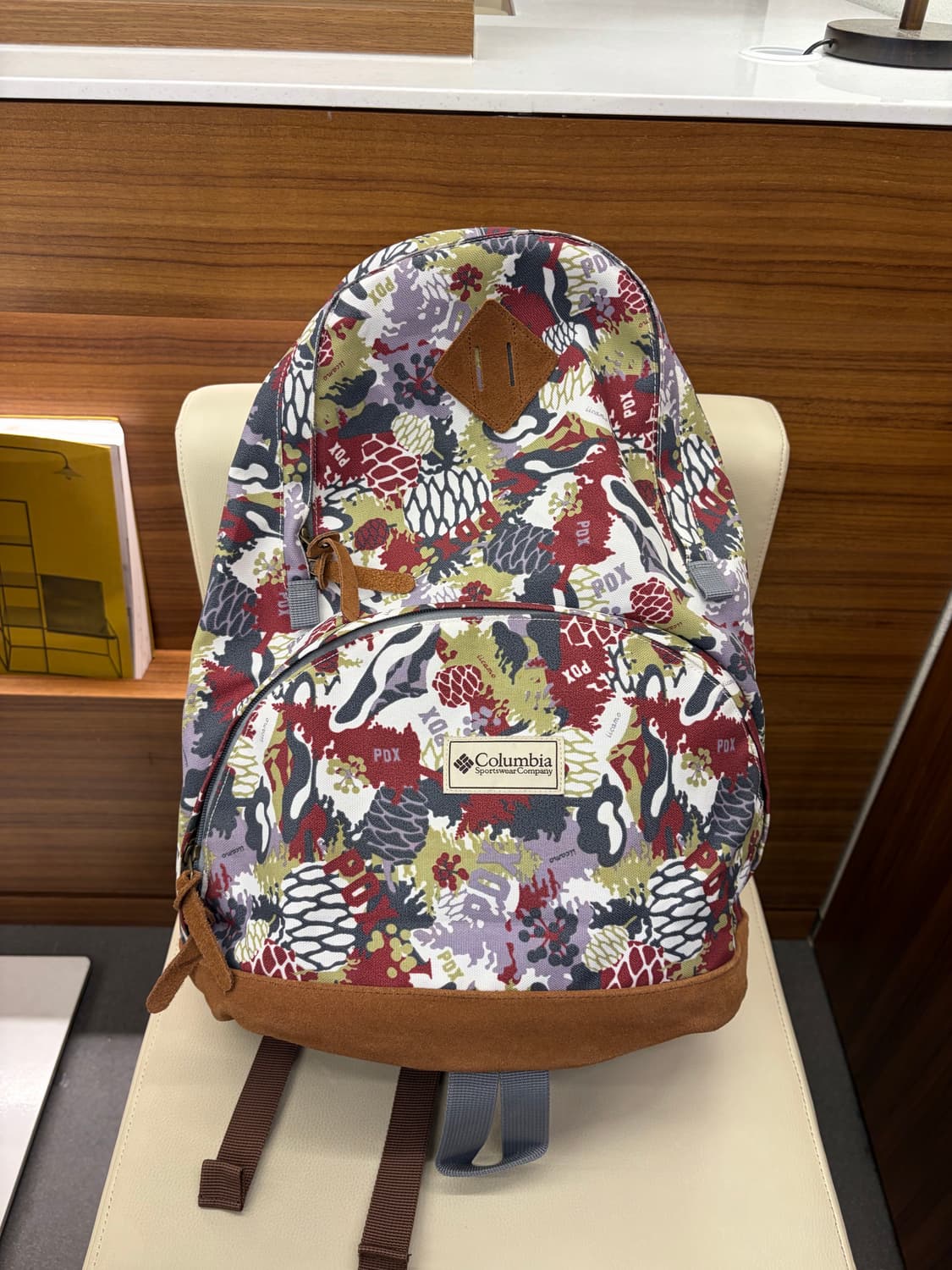 올드 컬럼비아 패턴 돼지코 스웨이드 백팩 상품이미지1