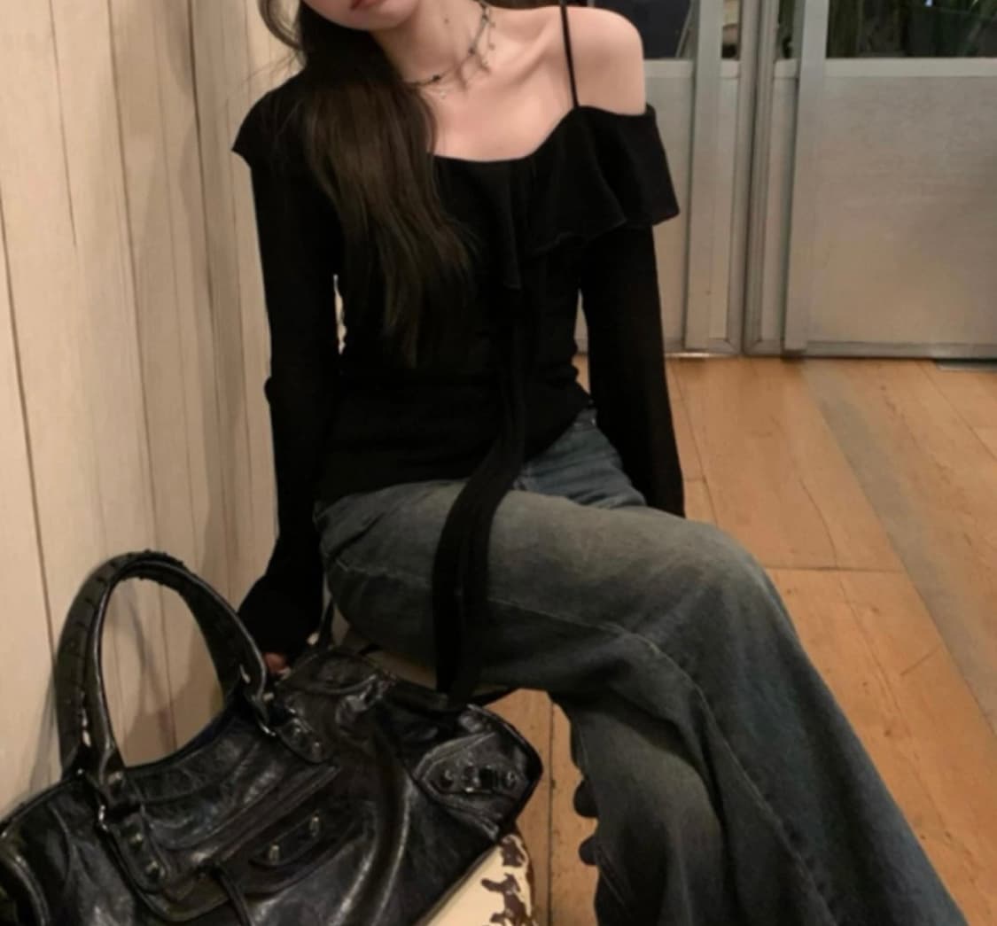 프릴 오프숄더 상품이미지1