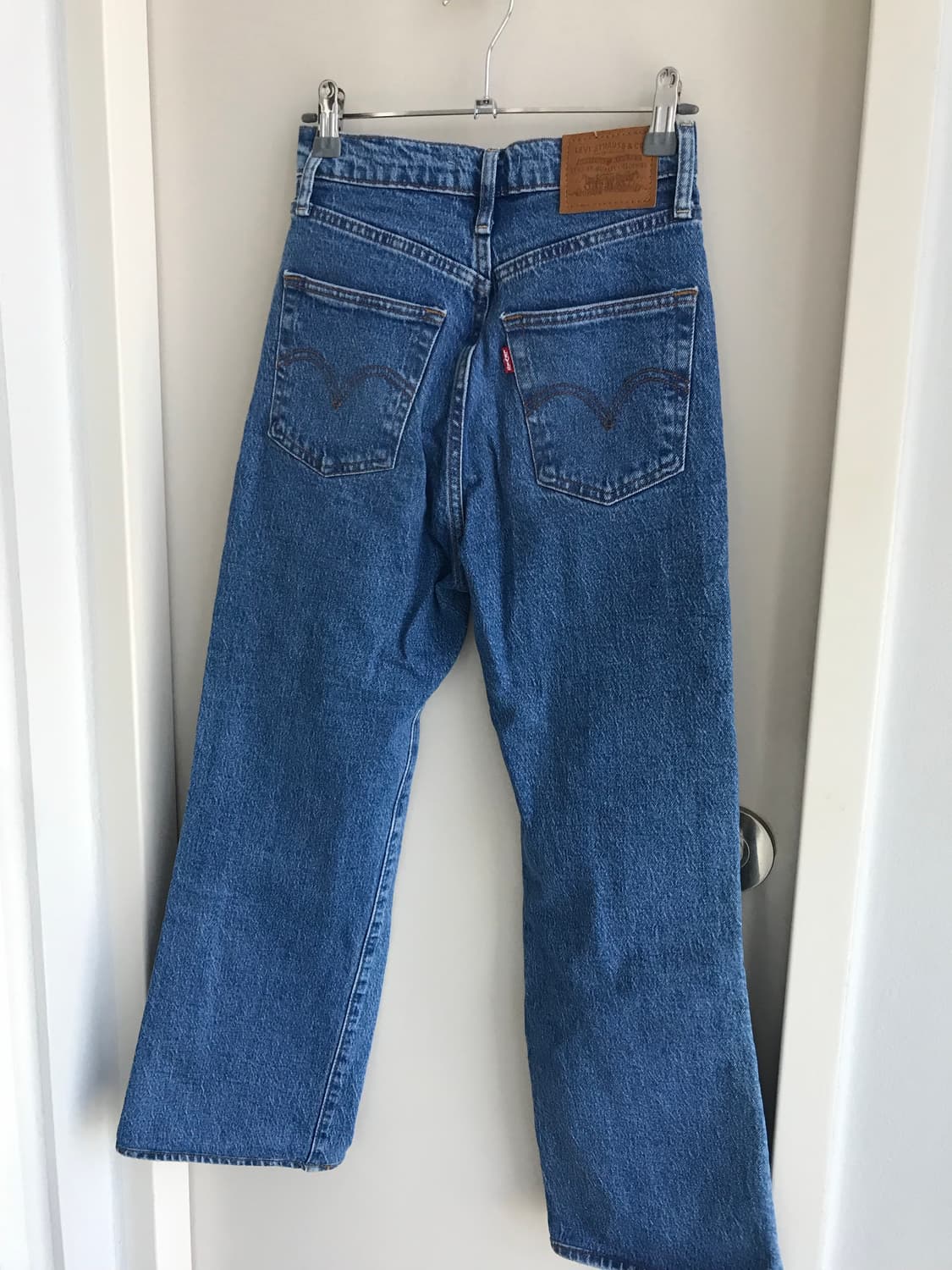 리바이스 프리미엄 중청 크롭 부츠컷 24 상품이미지5