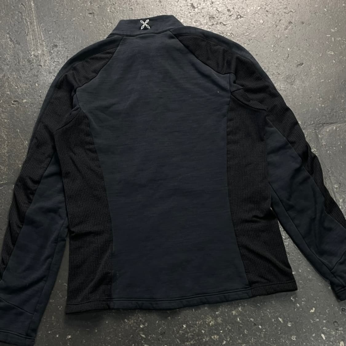 100 몬츄라 기모 반집업 상품이미지5