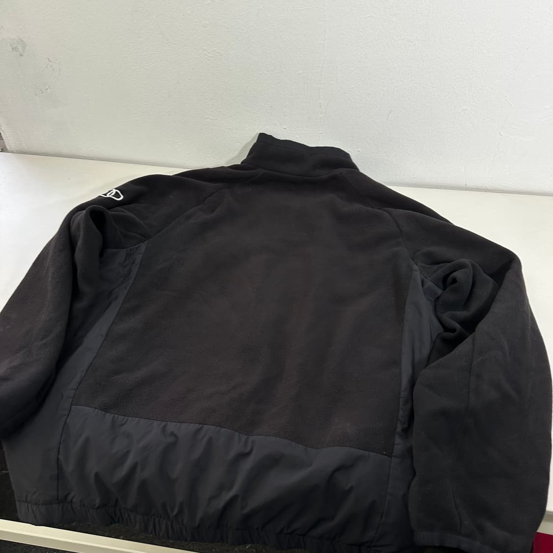 XL 105 데상트 블랙 가벼운누빔 스키플리스집업  상품이미지3