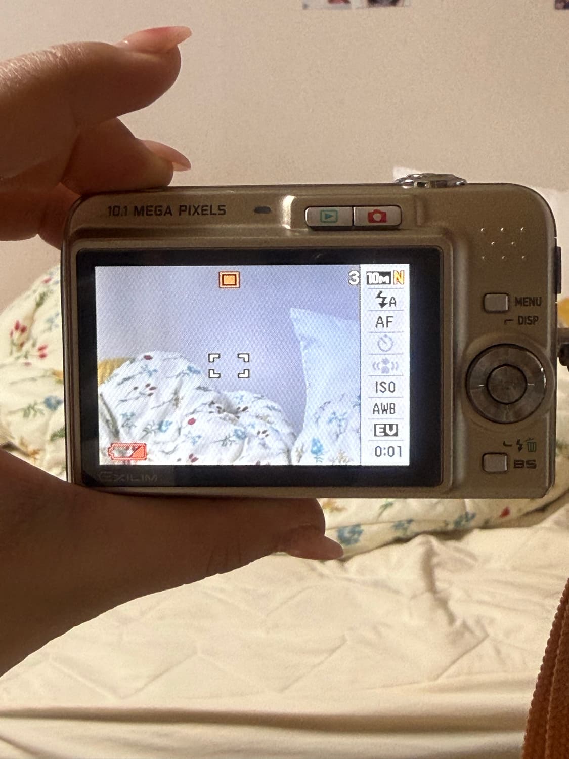 르세라핌 홍은채 디카 / 카시오 엑슬림 z1050 빈티지 디지털카메라 상품이미지2