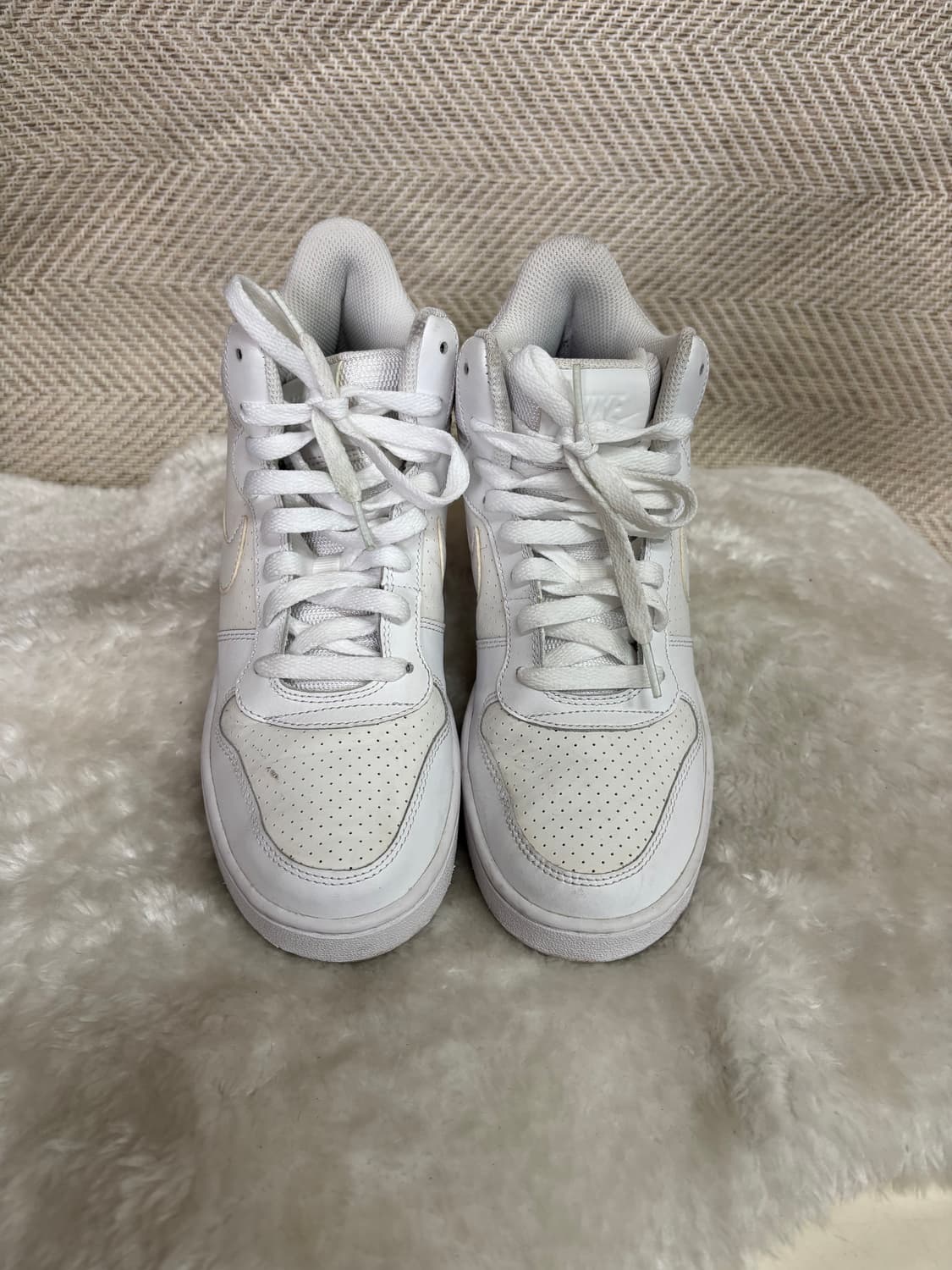 나이키 코트 버로우 미드탑 스니커즈 상품이미지1