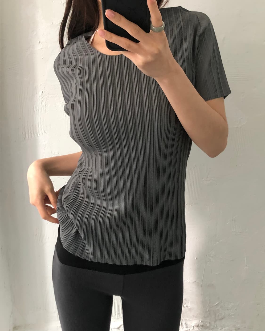 Pleats Please 플리츠플리즈 그레이 플리츠 티셔츠 상품이미지1