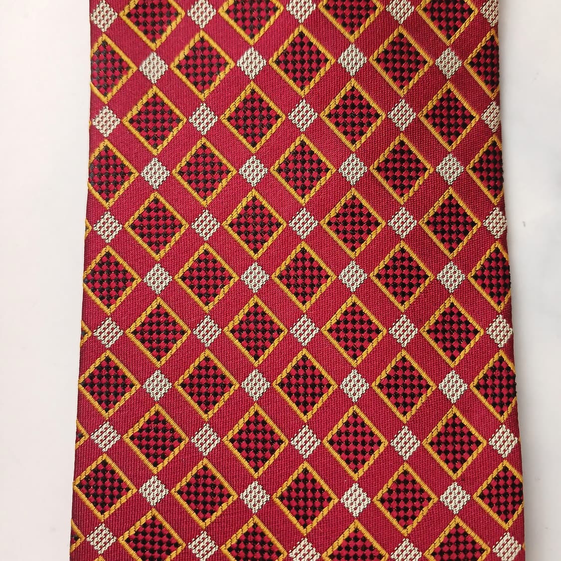 지방시 실크 레드 기하 패턴 넥타이 10cm A+등급 E781
 상품이미지6