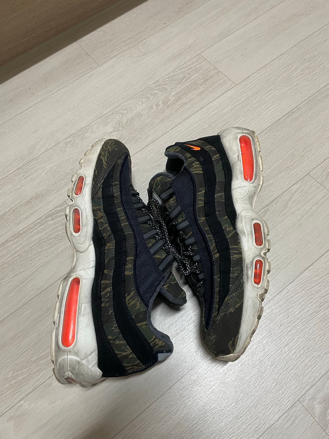 나이키 칼하트 맥스95 상품이미지3