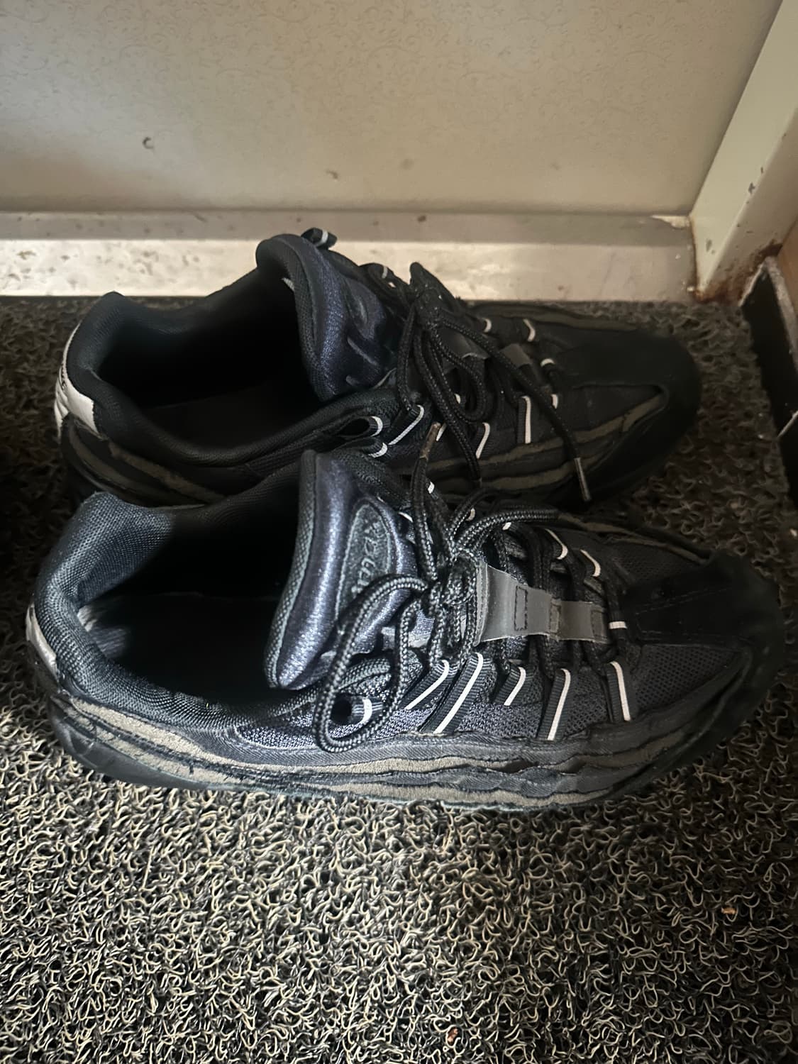 270 나이키 꼼데가르송 옴므 플러스 에어 맥스 95 상품이미지2