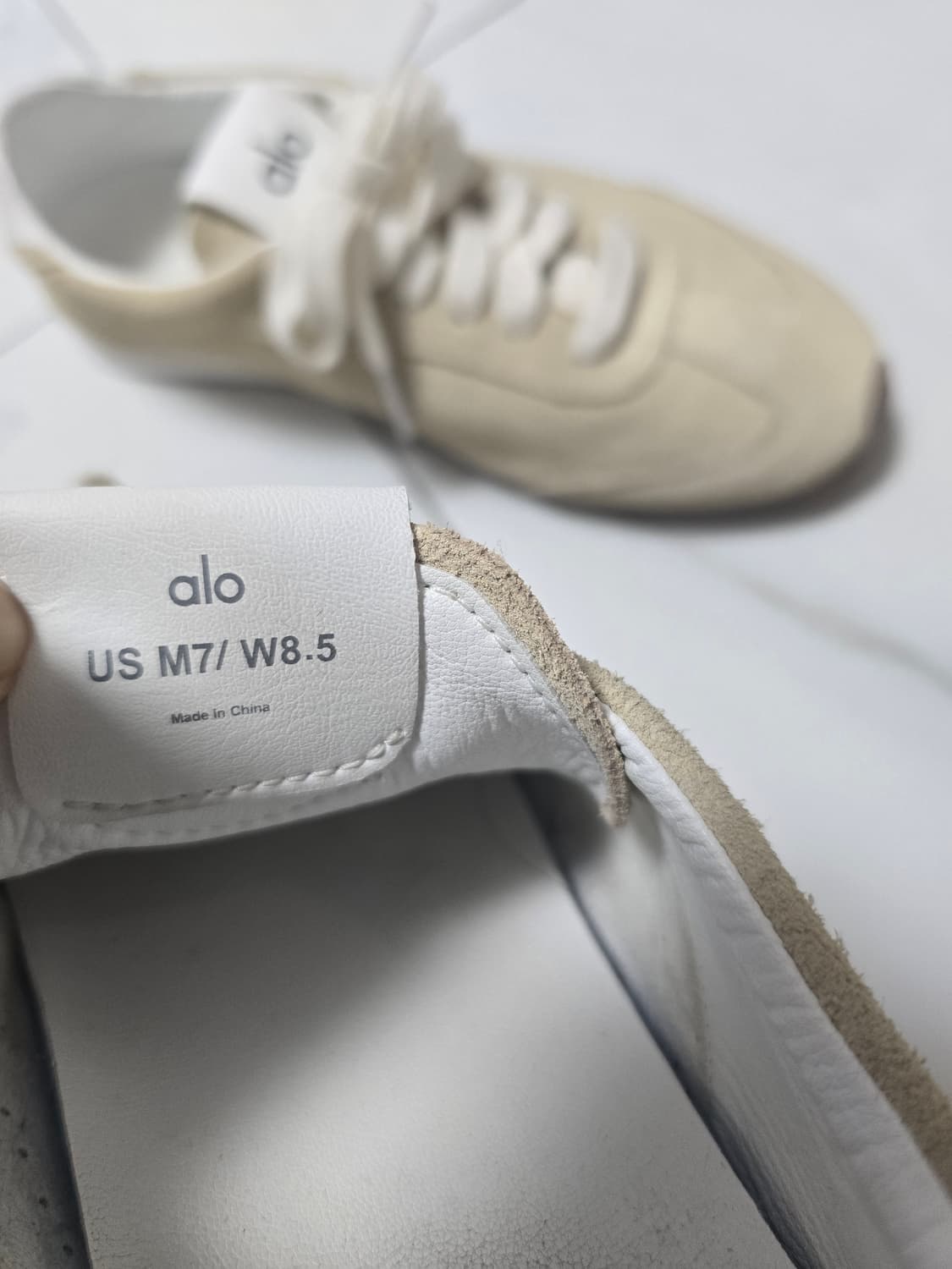 알로 스니커즈 상품이미지2