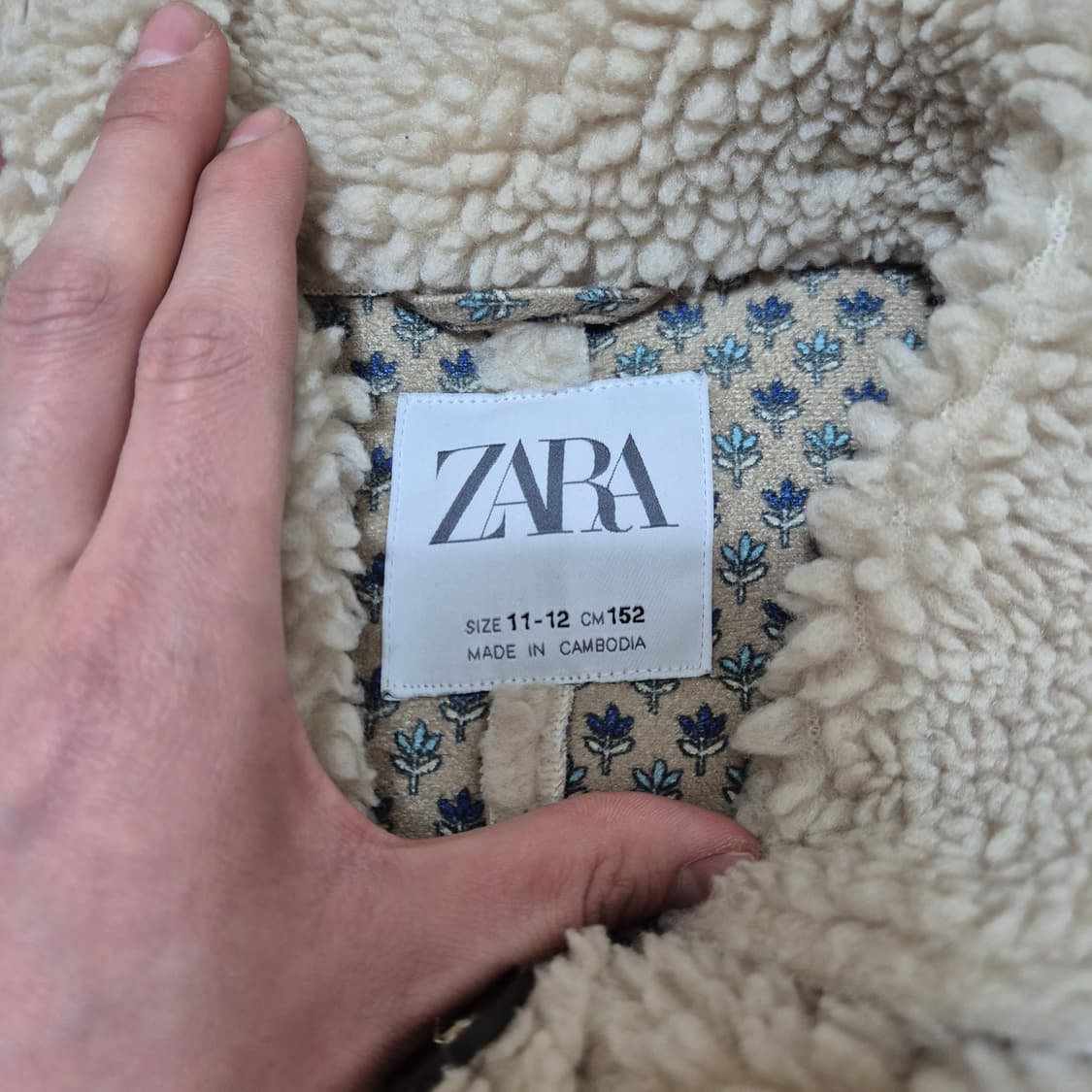 자라 키즈 베이지 뽀글이 버튼 후리스 자켓 11-12(152cm) 상품이미지5